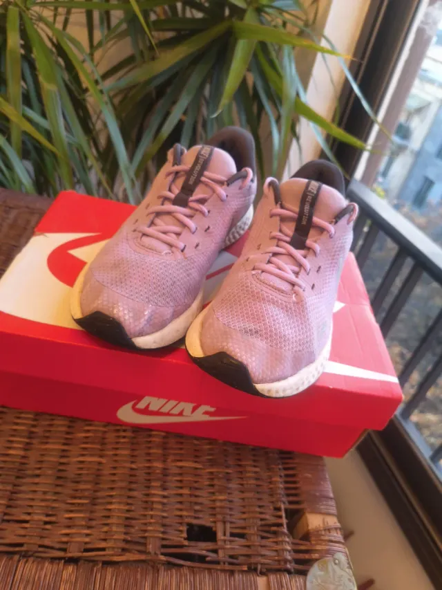 Nike Revolution taglia 39