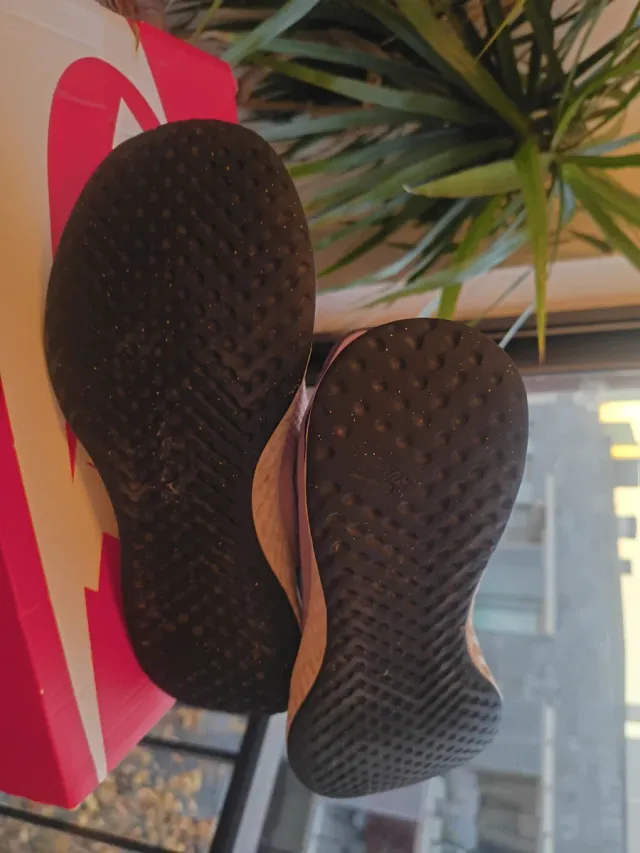 Nike Revolution taglia 39