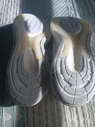 Zapatillas Adidas Pureboost 23 Blancas. Originales