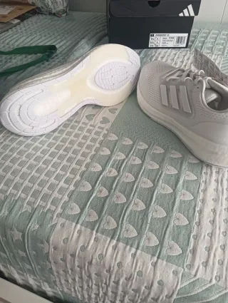 Zapatillas Adidas Pureboost 23 Blancas. Originales