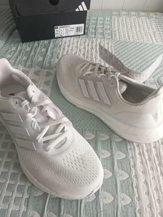 Zapatillas Adidas Pureboost 23 Blancas. Originales