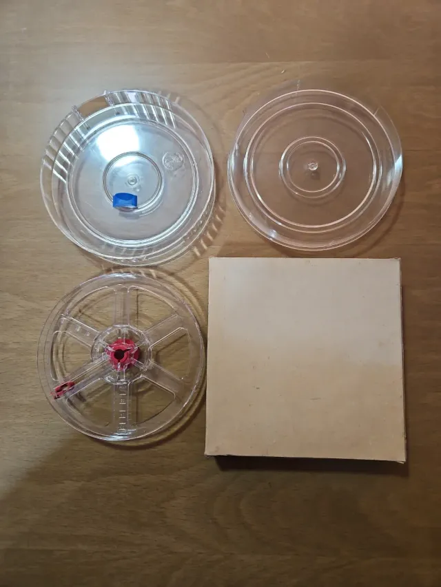 Bobina cine 8mm y Super 8 con caja