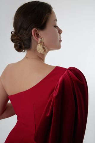 Vestido mini rojo asimétrico