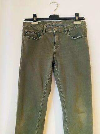 Pantalón vaquero Calvin Klein Jeans verde oliva