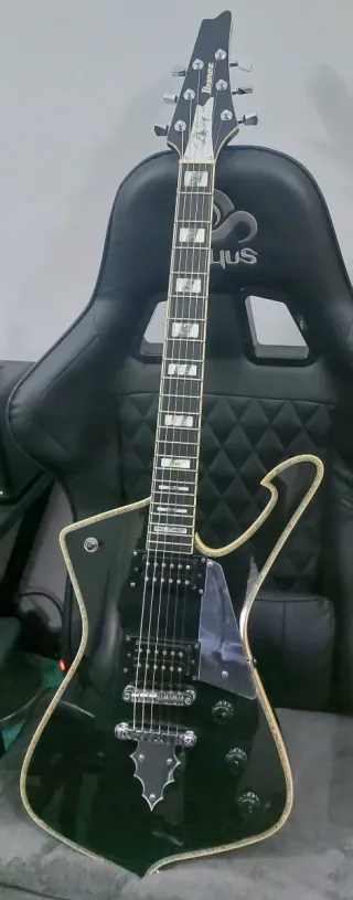 Guitarra Ibanez PS120 BK