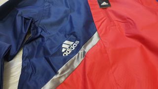 Chaqueta Cortavientos Adidas nueva, Talla XS/S