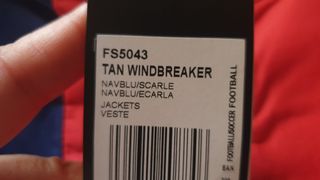 Chaqueta Cortavientos Adidas nueva, Talla XS/S