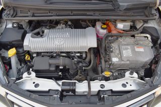 Toyota Yaris HSD 1.5 Advance HYBRID ECO