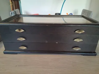 Expositor de abanicos marón y dorado