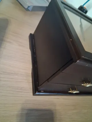 Expositor de abanicos marón y dorado