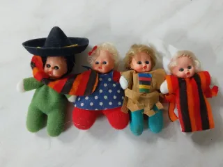 Set 4 Bambole Bambini Folkloristici