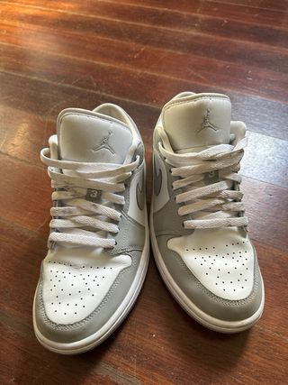 Jordan 1 Low Wolf Grey