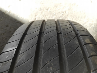 juego de 2 neumáticos 235/55R18, año 2023.