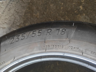 juego de 2 neumáticos 235/55R18, año 2023.