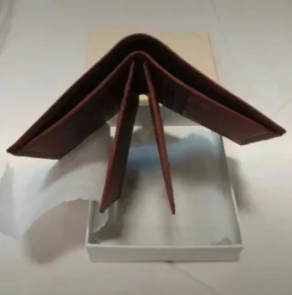 Portafoglio in pelle nuovo!