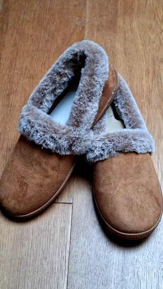 Skechers scarpe nuove pelo marrone