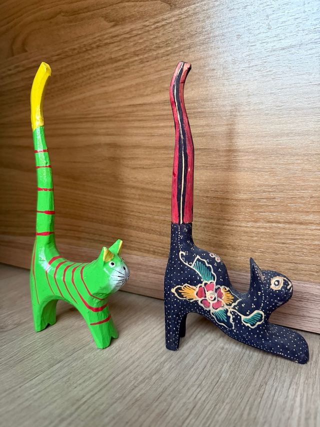 Gatti Portagioie in Legno