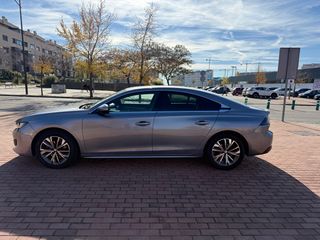 Peugeot 508 1.5 HDI 130 CV AUTOMATICO 5 PUERTAS