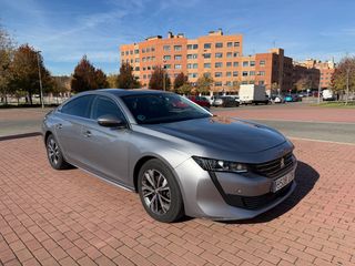Peugeot 508 1.5 HDI 130 CV AUTOMATICO 5 PUERTAS