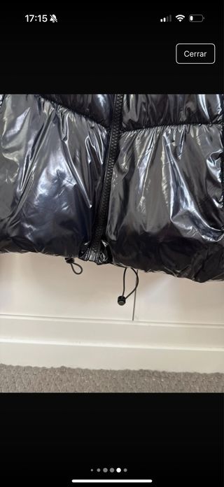 Chaqueta charol negra disponible vinted