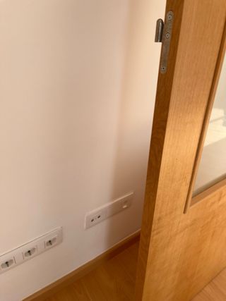 Puerta madera con cristal