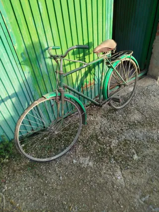 Bicicleta antigua piñón fijo verde