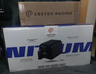 Asetek Initium Wheelbase 5.5Nm + boost 8nm