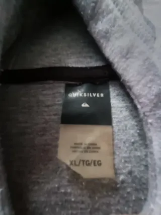 Polar/Sudadera Quiksilver.