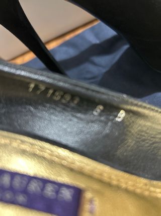 Zapatos de tacón Ralph Lauren negros y dorados