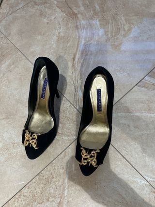 Zapatos de tacón Ralph Lauren negros y dorados