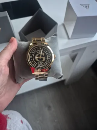 Reloj Guess Hombre Dorado y Negro Nuevo