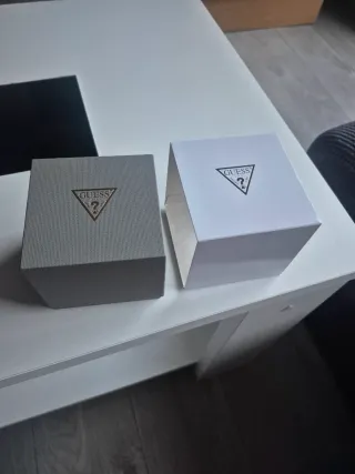 Reloj Guess Hombre Dorado y Negro Nuevo