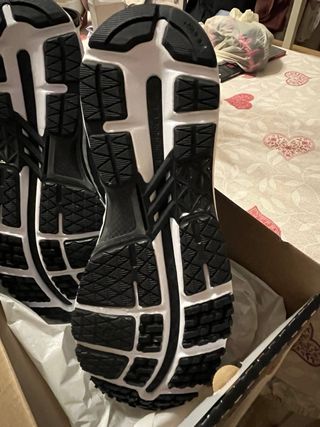 Asics Metarun 41.5 suola carbonio