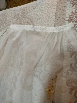 Manteletas Falleras Doradas y Blancas