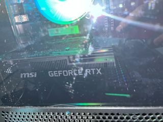 PC MSI con Accesorios