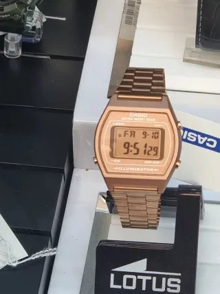 Reloj  Señora Casio Cobre