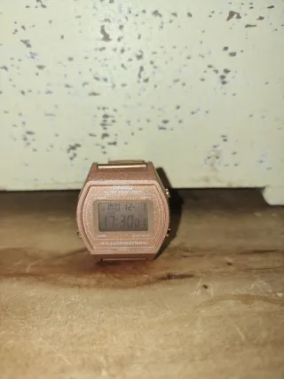 Reloj  Señora Casio Cobre
