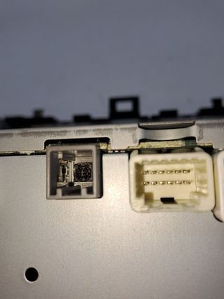 SISTEMA AUDIO / RADIO CD TOYOTA YARIS (3)