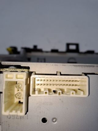 SISTEMA AUDIO / RADIO CD TOYOTA YARIS (3)