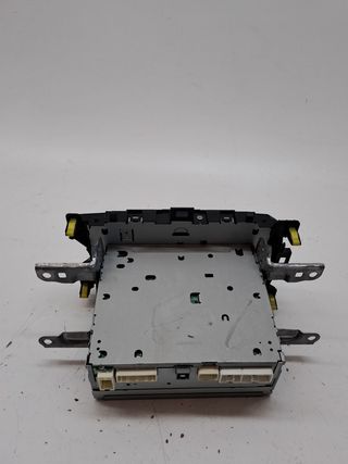 SISTEMA AUDIO / RADIO CD TOYOTA YARIS (3)