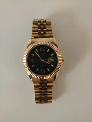 Reloj HALEI Dorado y Negro Nuevo