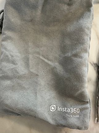 Insta360 Flow Stone Gray