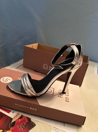 Zapatos de tacón plata