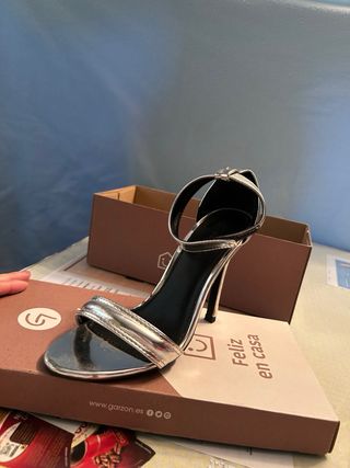 Zapatos de tacón plata