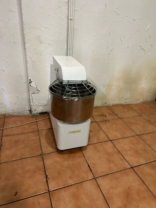 Amasadora industrial 20L