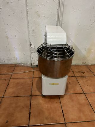 Amasadora industrial 20L