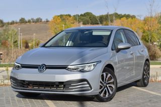 Volkswagen Golf VIII Life 1.5 TSI 130CV