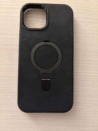 Cover iPhone 15 con gancio posteriore