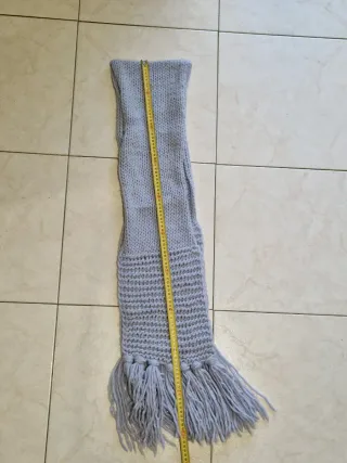 Sciarpa Invernale Lavorata a Maglia