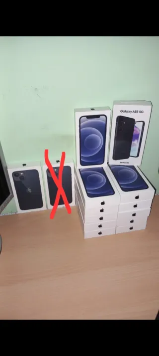 Scatole per iPhone 12, iPhone 13 e Samsung A55